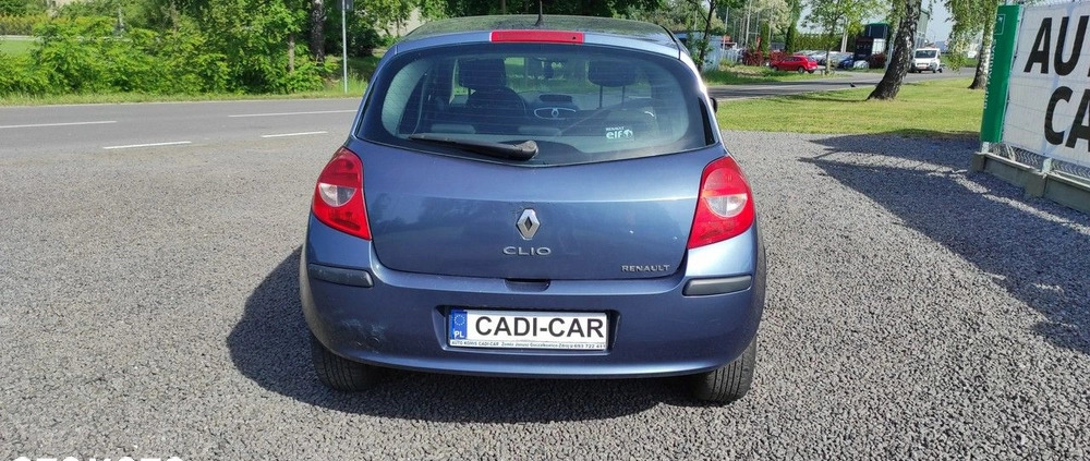 Renault Clio cena 5300 przebieg: 167000, rok produkcji 2006 z Osiek małe 106